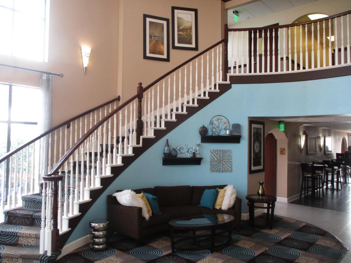 Days Inn & Suites By Wyndham Sam Houston Tollway Jersey Village エクステリア 写真