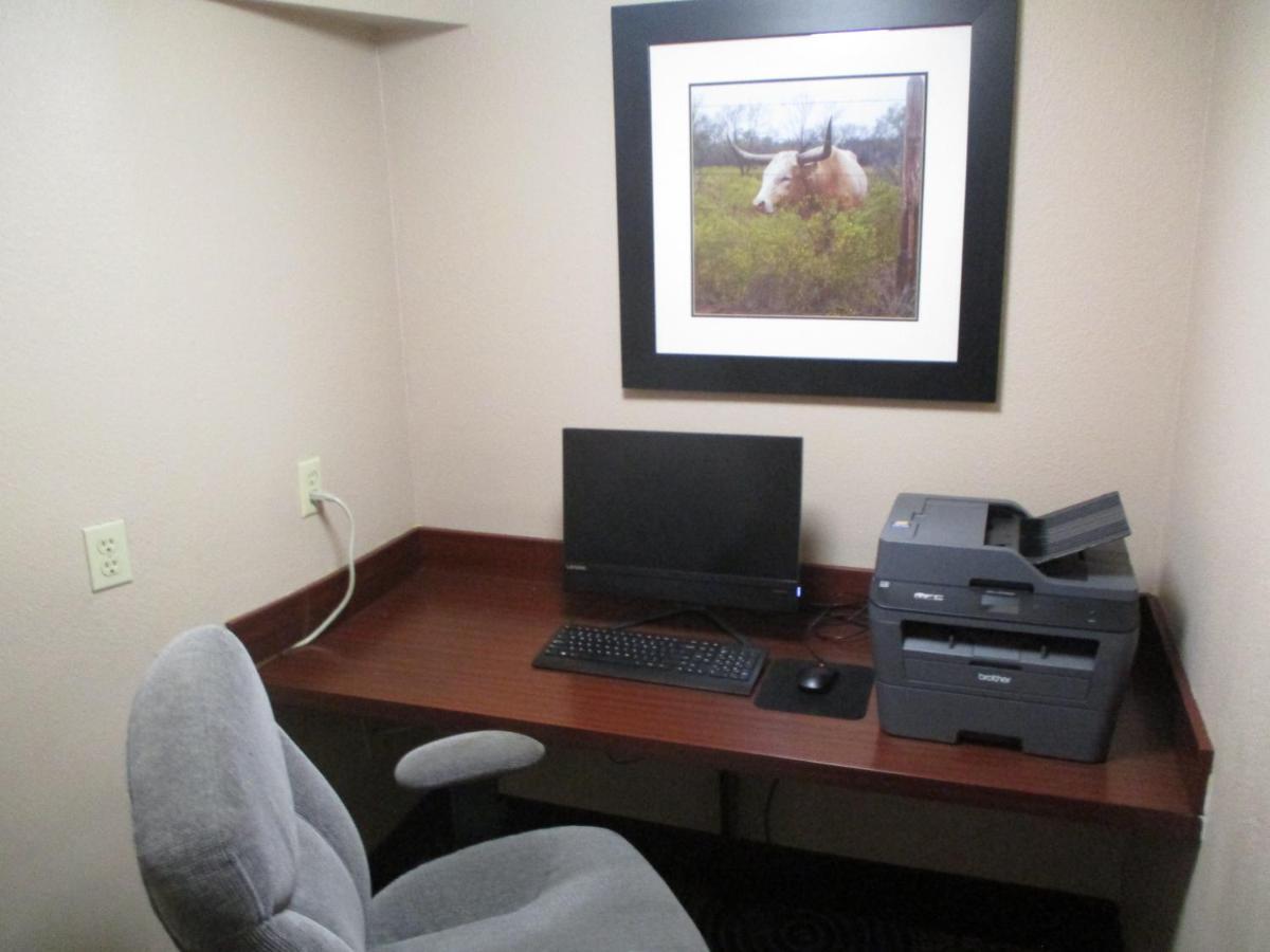 Days Inn & Suites By Wyndham Sam Houston Tollway Jersey Village エクステリア 写真