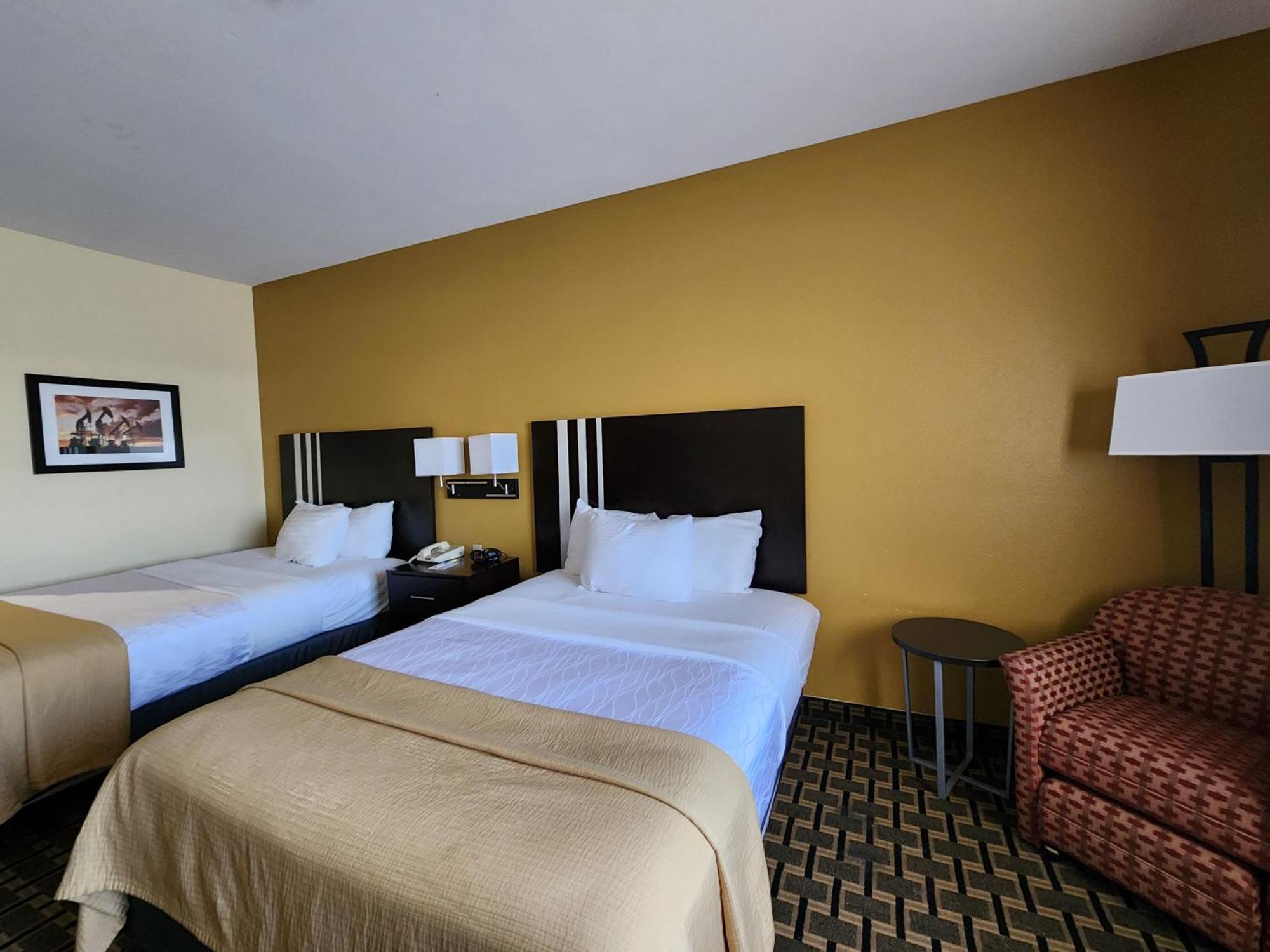 Days Inn & Suites By Wyndham Sam Houston Tollway Jersey Village エクステリア 写真