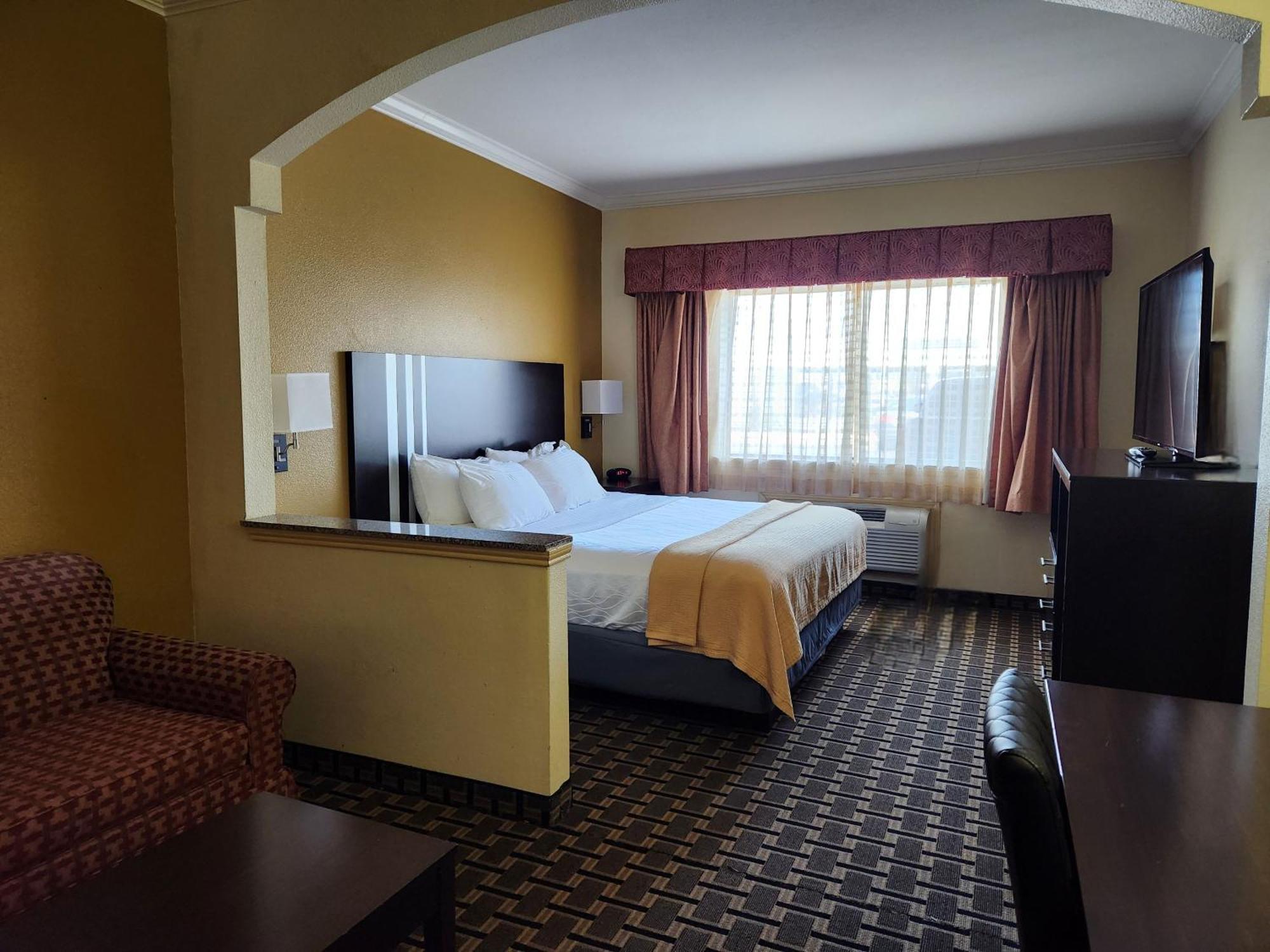 Days Inn & Suites By Wyndham Sam Houston Tollway Jersey Village エクステリア 写真