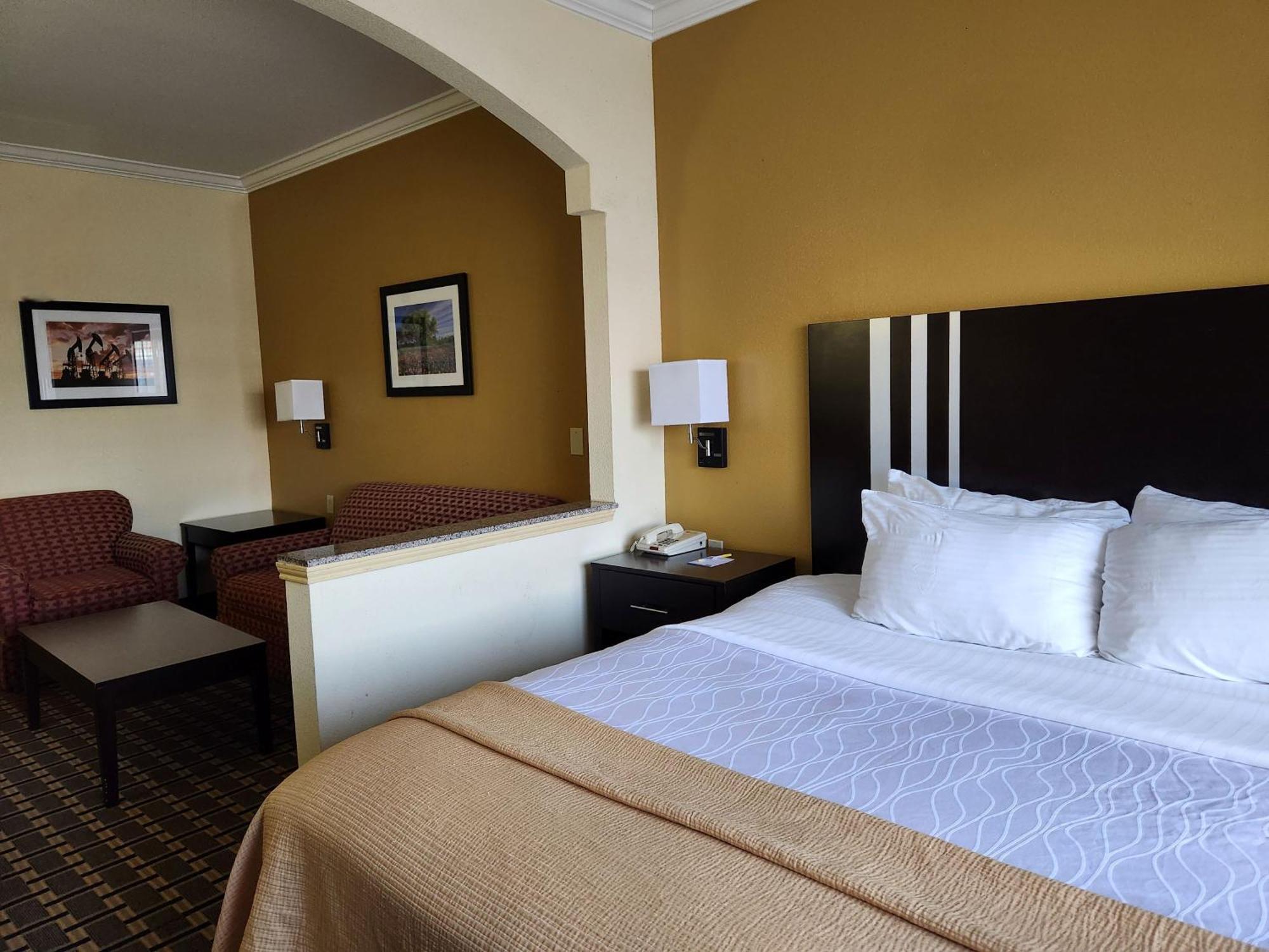 Days Inn & Suites By Wyndham Sam Houston Tollway Jersey Village エクステリア 写真