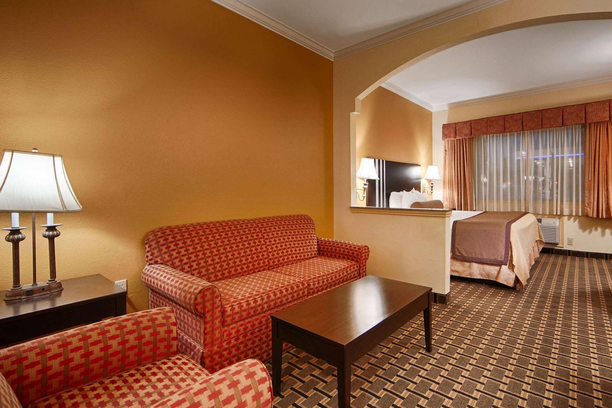 Days Inn & Suites By Wyndham Sam Houston Tollway Jersey Village エクステリア 写真